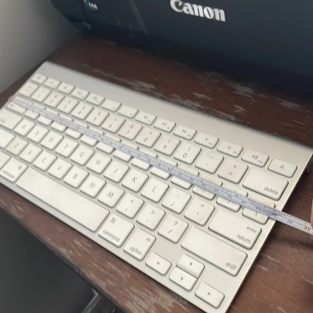 Apple wireless keyboard